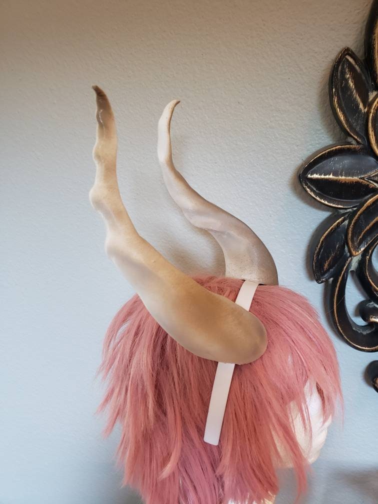 Large Udo Horns 12" Dark Fey 3D Printed (Ultra Light Weight Plastic) Suitable for adults professional cosplay comic-con