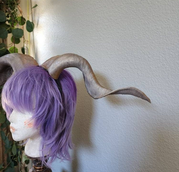 Spanish Goat horns on headband 3D printed custom design lightweight cosplay horned headband large size Photo prop horns Furry addition