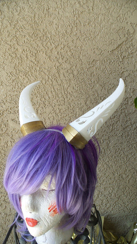 Bridal Dragon inspired 3d printed horns on headband DIY costume addition dragon comicon fantasy  beautiful celtic carnyx  carved horns gold - Mud And Majesty
