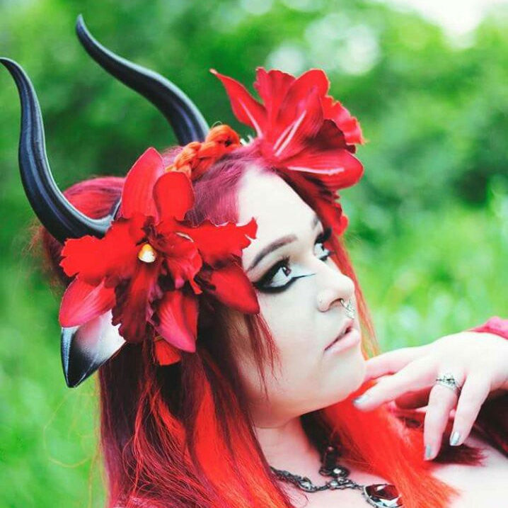 Matador-Bull-horns-Ombre-Black Taurus horned headband with animal ears comic-con cosplay horns - Mud And Majesty