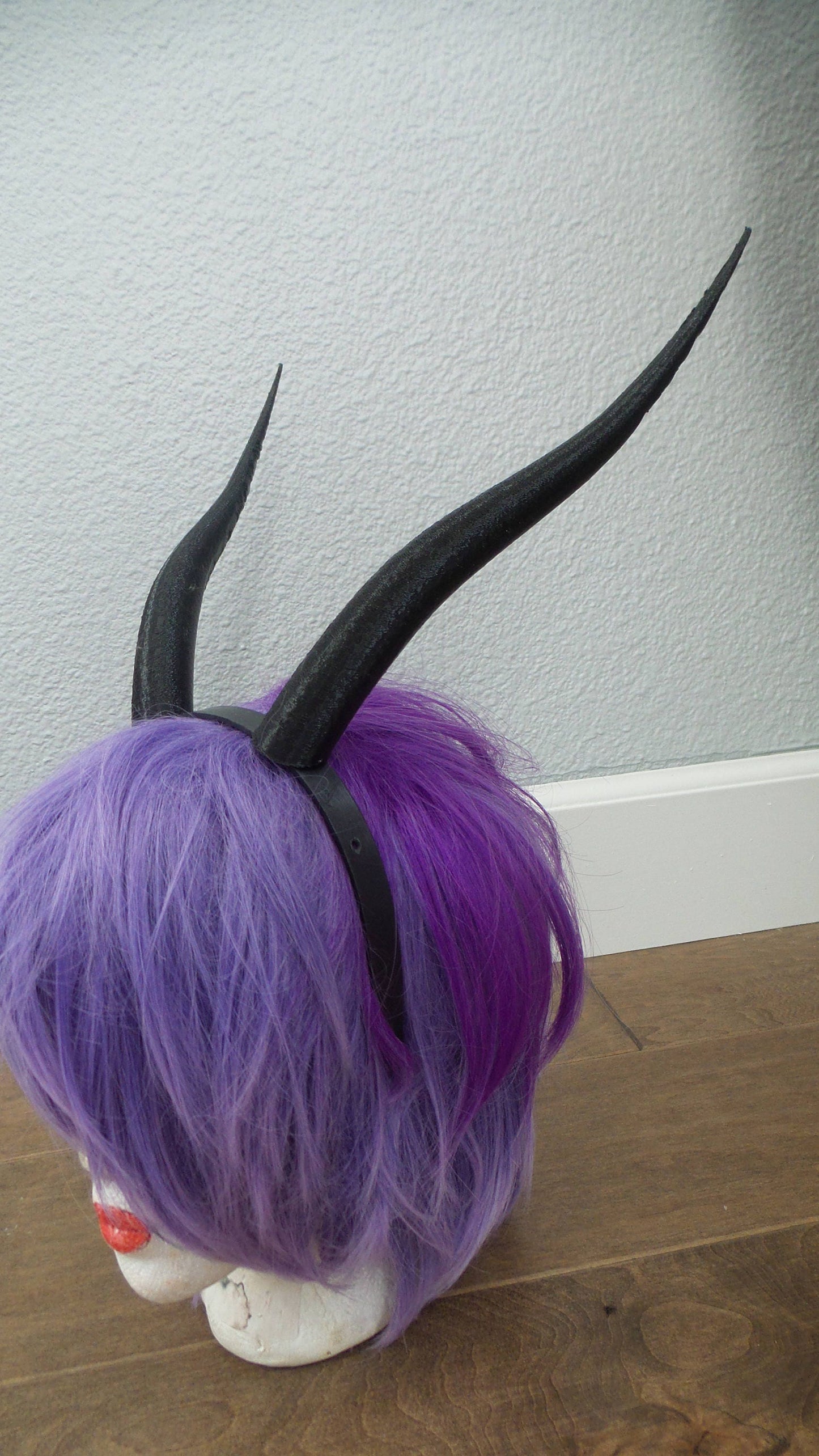 Black Gazelle horns Goat horns Elegant smooth Haku horned headband long and thin Photo prop horns Furry addition ships un-attached