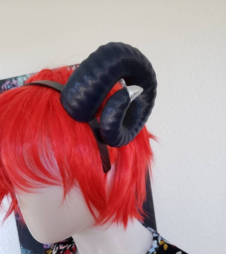NEW ARRIVAL Jesters Horns  RAM horns headband 3D printed cosplay wow swirly  twisted blue with silver tips critical role style