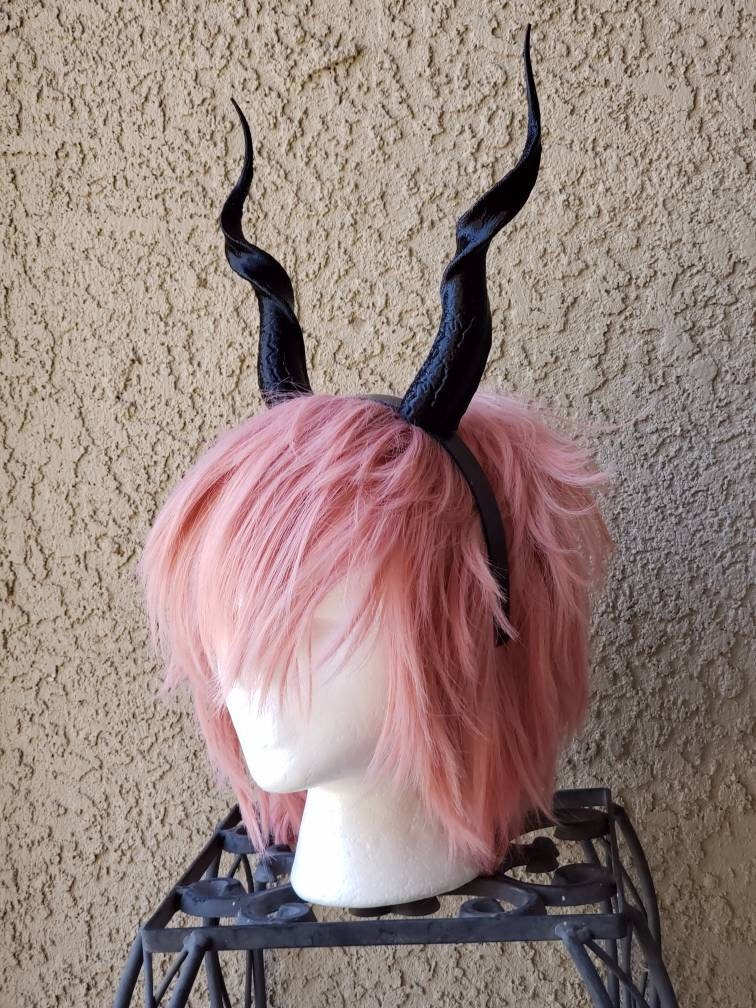 Spiral Antelope horns for cosplay Larp headdress Helment horns 3D printed ultra lightweight textured, with options for mounting