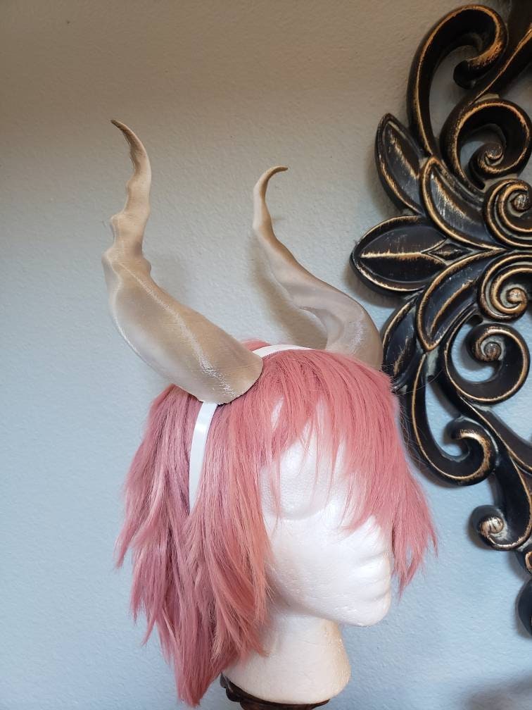 Large Udo Horns 12" Dark Fey 3D Printed (Ultra Light Weight Plastic) Suitable for adults professional cosplay comic-con