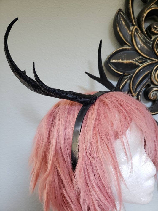 NEW ARRIVAL Swoop back elegant Realistic  Doe/Deer Antlers  3D Printed (Ultra Light Weight Plastic) Reindeer Antlers comic-con fantasy fawn