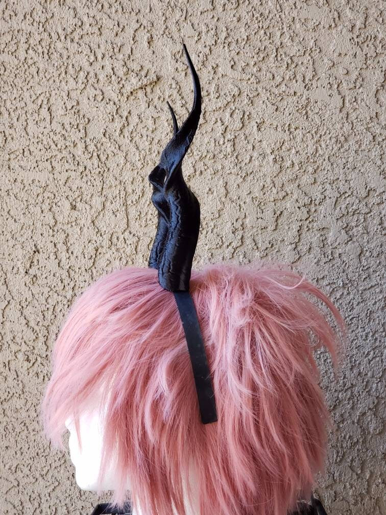 Spiral Antelope horns for cosplay Larp headdress Helment horns 3D printed ultra lightweight textured, with options for mounting