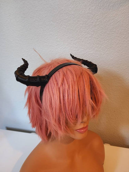 Small Matador-Bull-horns-ribbed-3D printed horned headband comic-con cosplay horns anime character teifling