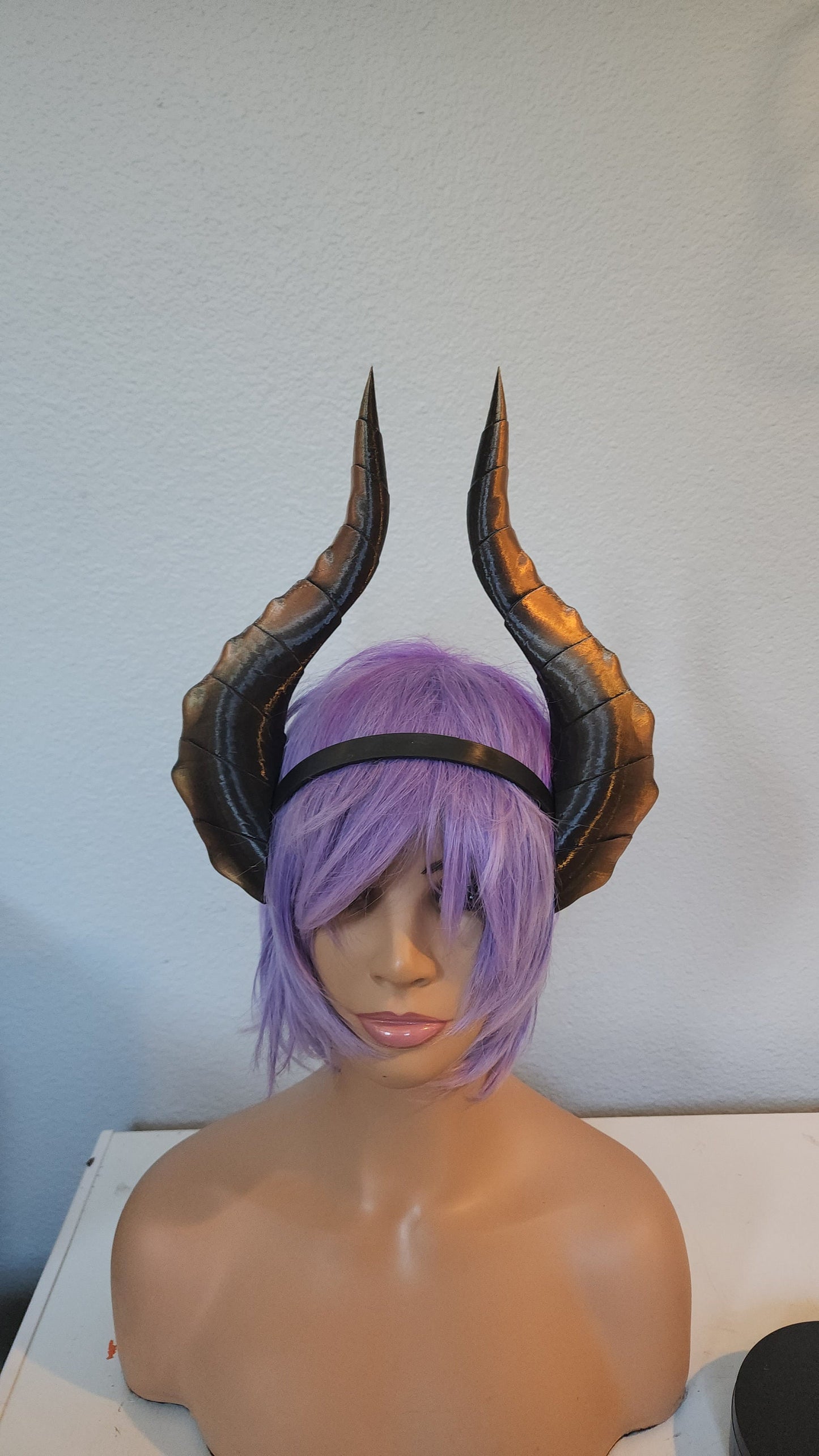 Dragon Beast Grand Costume Cosplay ULTRA LIGHT WEIGHT teifling lean back or pointing up dragon horns