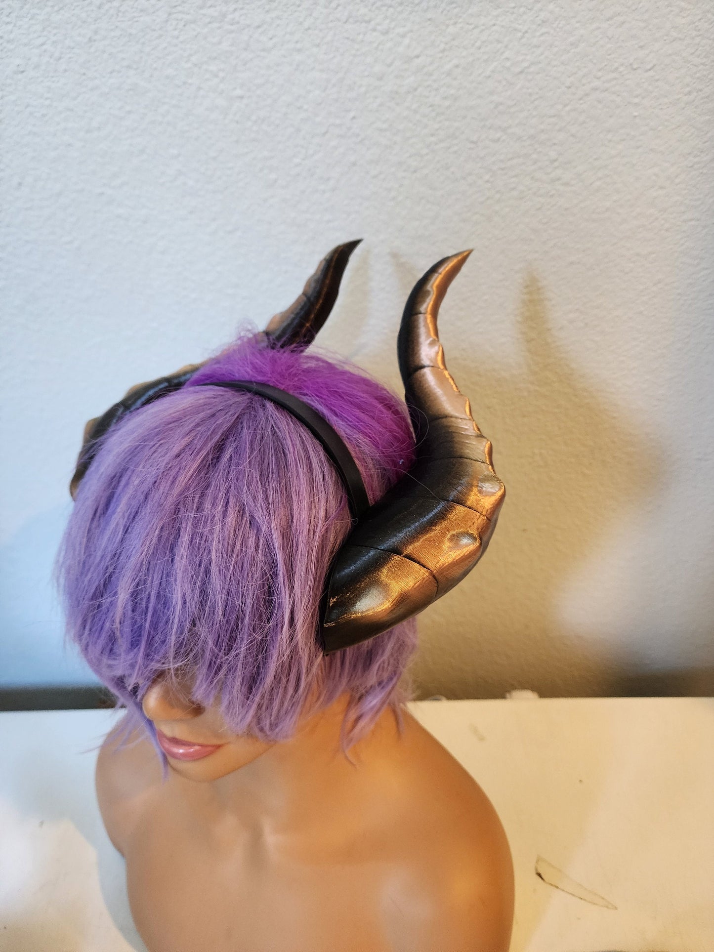 Dragon Beast Grand Costume Cosplay ULTRA LIGHT WEIGHT teifling lean back or pointing up dragon horns