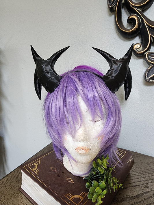 New Arrival: Large barbarian fantasy dragon horns warlord style horns stage prop split goat horns light weight 3D Printed.