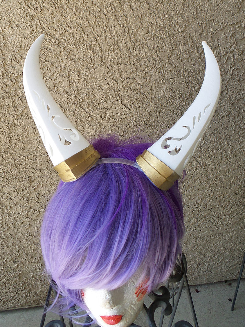 Bridal Dragon inspired 3d printed horns on headband DIY costume addition dragon comicon fantasy  beautiful celtic carnyx  carved horns gold - Mud And Majesty