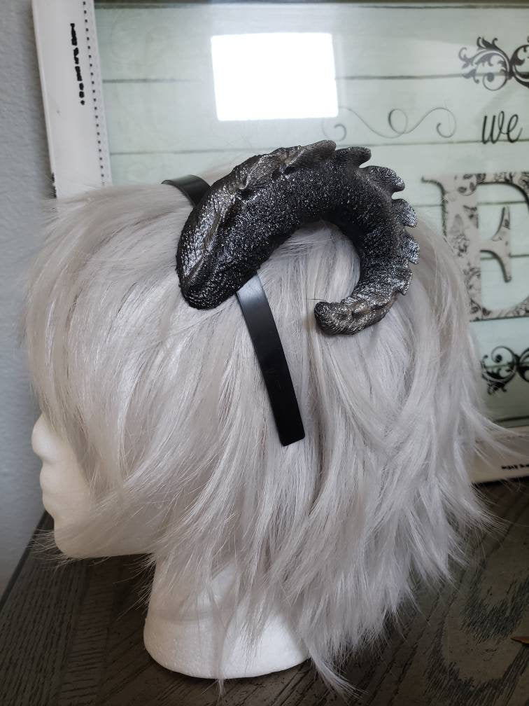 NEW ARRIVAL Small Snap Dragon curled ram horns horned headband 3D printed cosplay comicon fantasy fursuit horns wow curly black sheep horns - Mud And Majesty