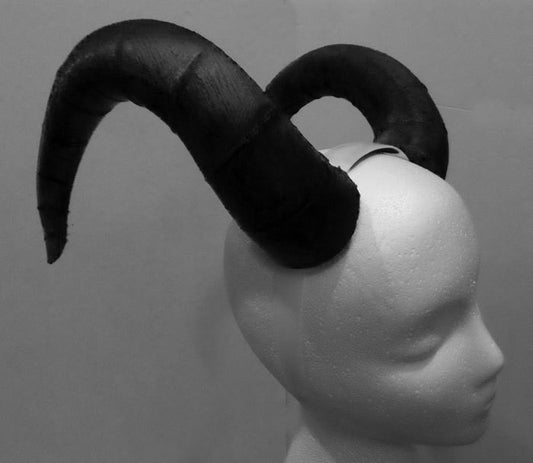 Black Large Ox, Ram Fantasy Cosplay Horns Horned Headband Viking headdress elf horns comic-con - Mud And Majesty