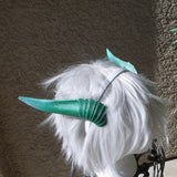 Deanerys Dragon inspired 3d printed horns on headband DIY costume addition dragon ears green lizzard horns - Mud And Majesty