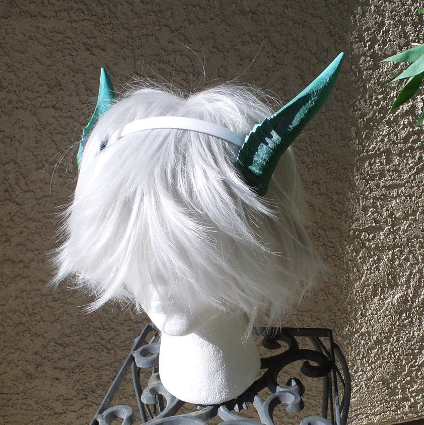 Deanerys Dragon inspired 3d printed horns on headband DIY costume addition dragon ears green lizzard horns - Mud And Majesty